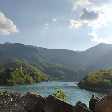 Casa Vacanze Al Colletto - Con Terrazza Panoramica In Centro Storico Vagli di Sotto Exteriér fotografie